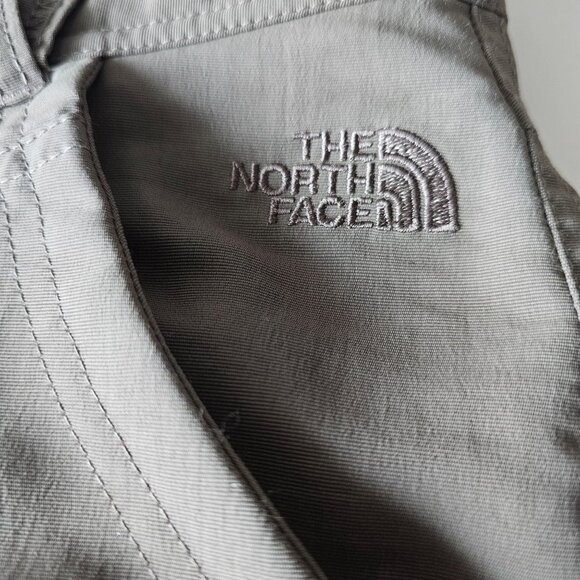 The North Face Womens Hiking Cargo Safari Nylon Shorts Size 8 - Picture 8 of 13